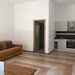 Rum i privatbostad Cocomerara Tas24 *