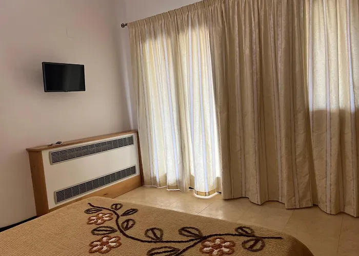 Quarto em Acomodações Particulares Cocomerara Tas24